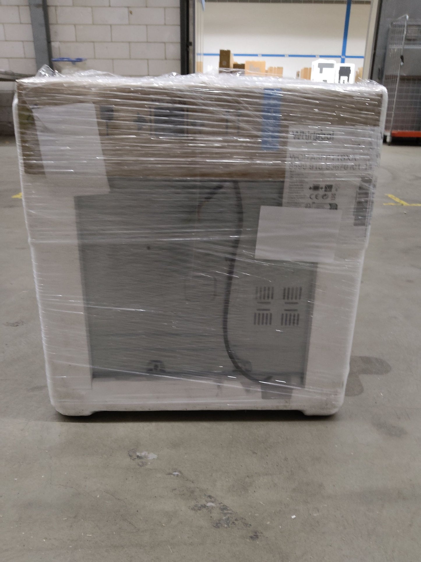 Outletmodel: Whirlpool WOI7A8FPT1SXA